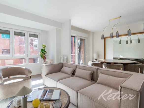 Renovated and furnished apartment with terrace in Prosperidad, Madrid