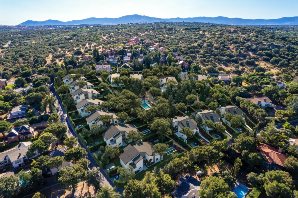 New-build semi-detached villas in Galapagar - residential complex