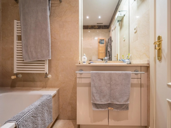 Atico Duplex Las Rozas de Madrid Bano