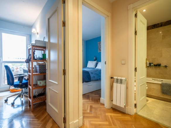 Atico Duplex Las Rozas de Madrid Pasillo