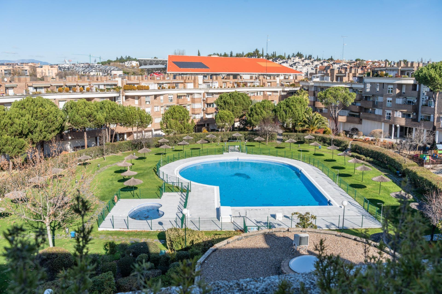 Atico Duplex Las Rozas de Madrid Piscina