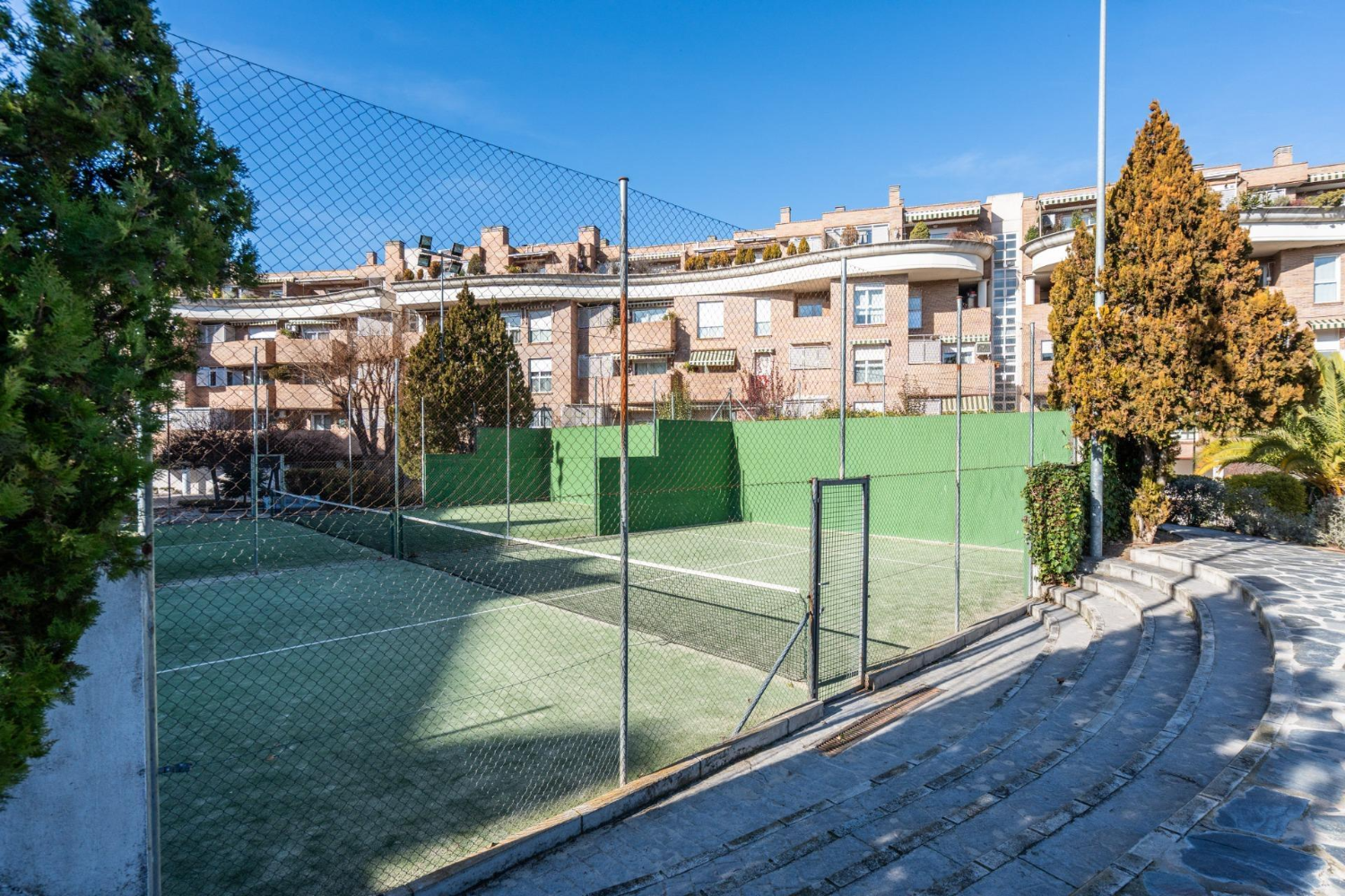 Atico Duplex Las Rozas de Madrid Pista de tenis