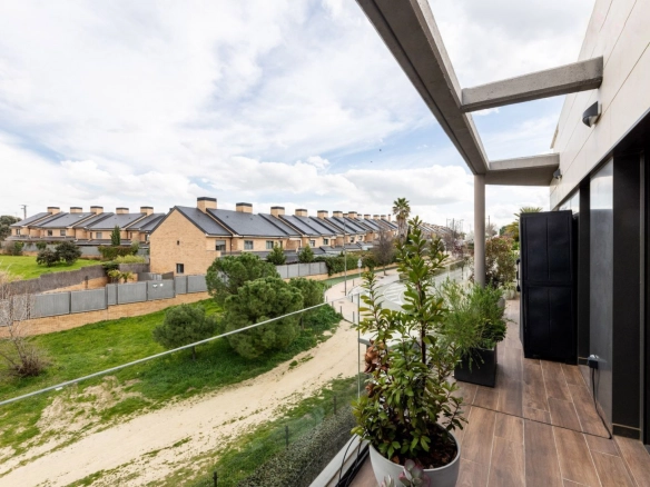 Atico en Boadilla del Monte Entrada