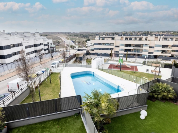 Atico en Boadilla del Monte Vistas Piscina Comunidad