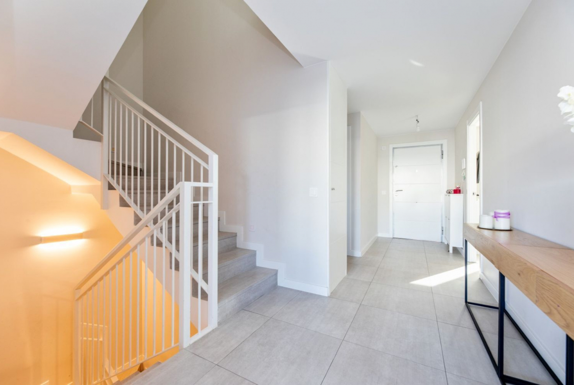 Chalet Adosado Boadilla del Monte Pasillo