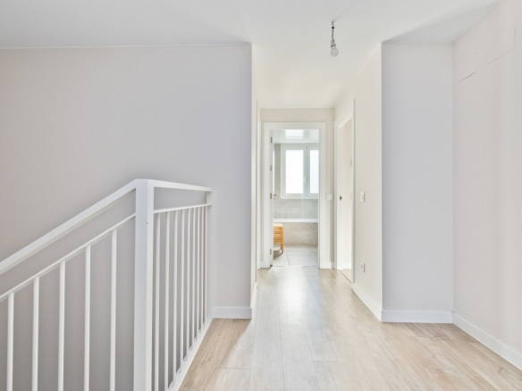 Chalet Adosado Boadilla del Monte Pasillo