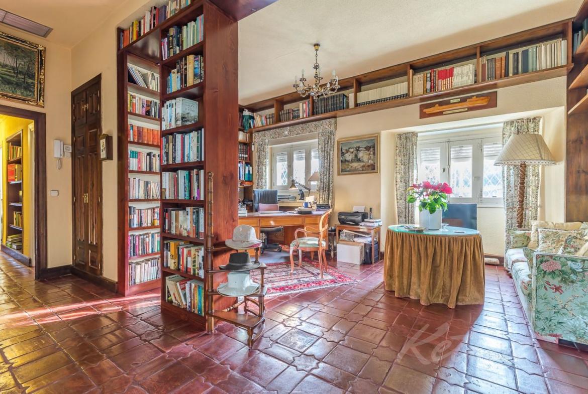 Chalet Gran Parcela Despacho