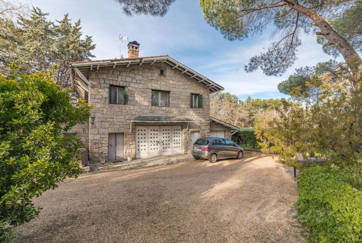 Chalet Gran Parcela Jardin