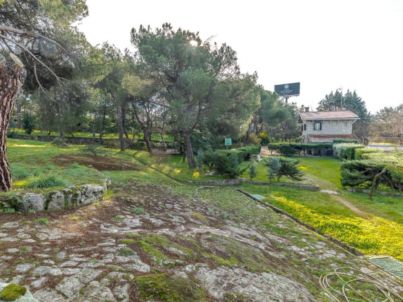 Chalet Gran Parcela Jardin