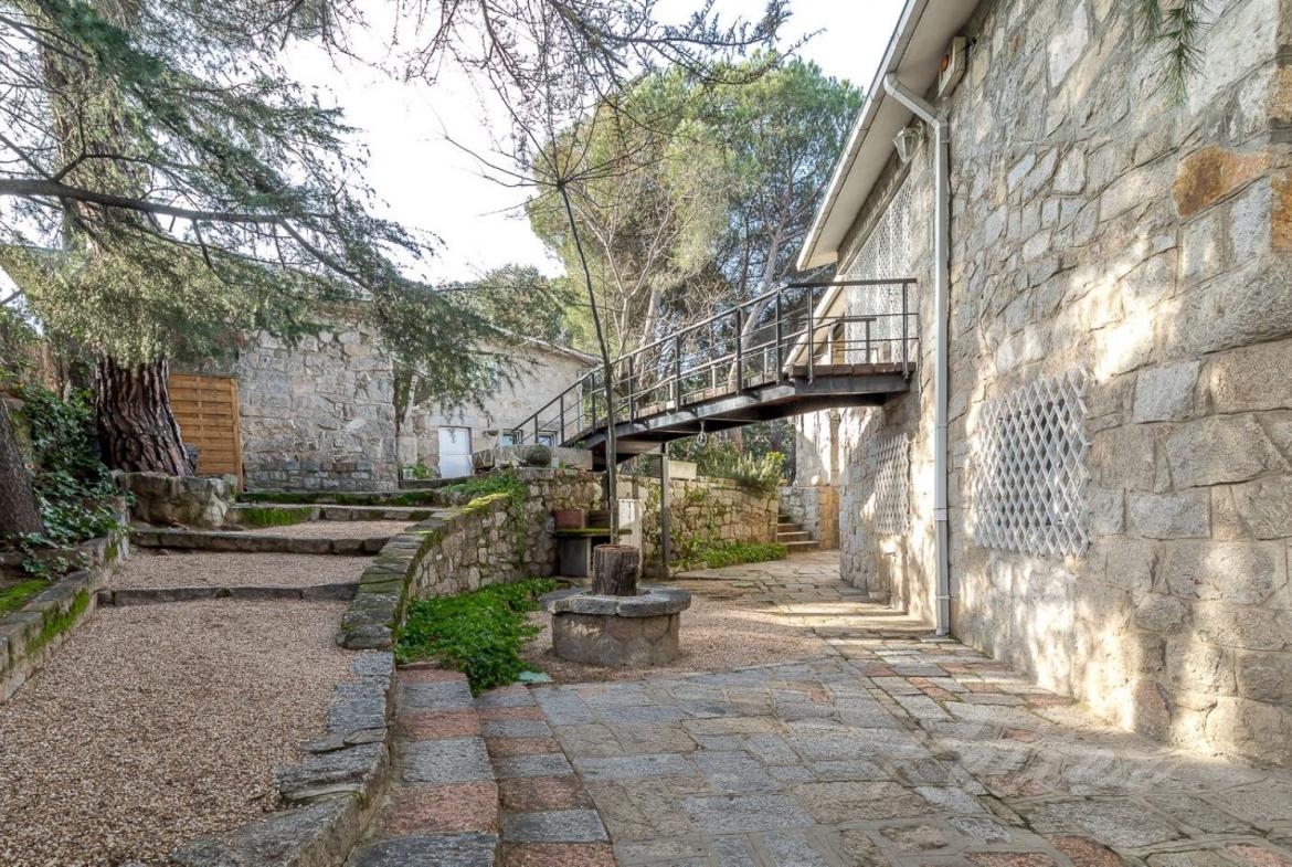 Chalet Gran Parcela Jardin