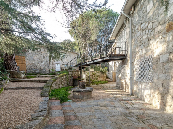 Chalet Gran Parcela Jardin