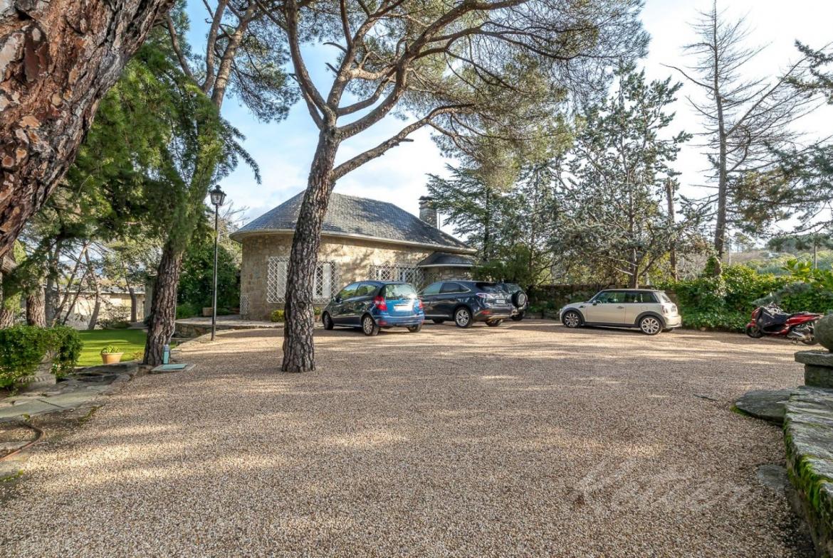 Chalet Gran Parcela Jardin