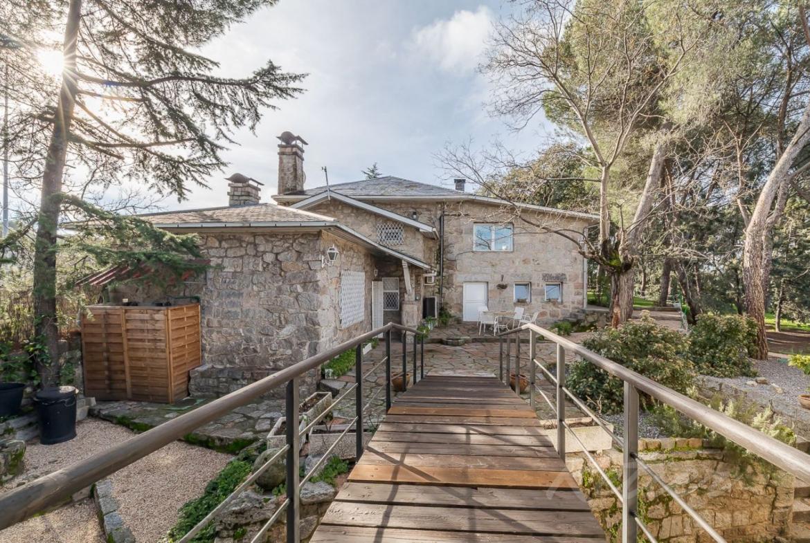 Chalet Gran Parcela Jardin