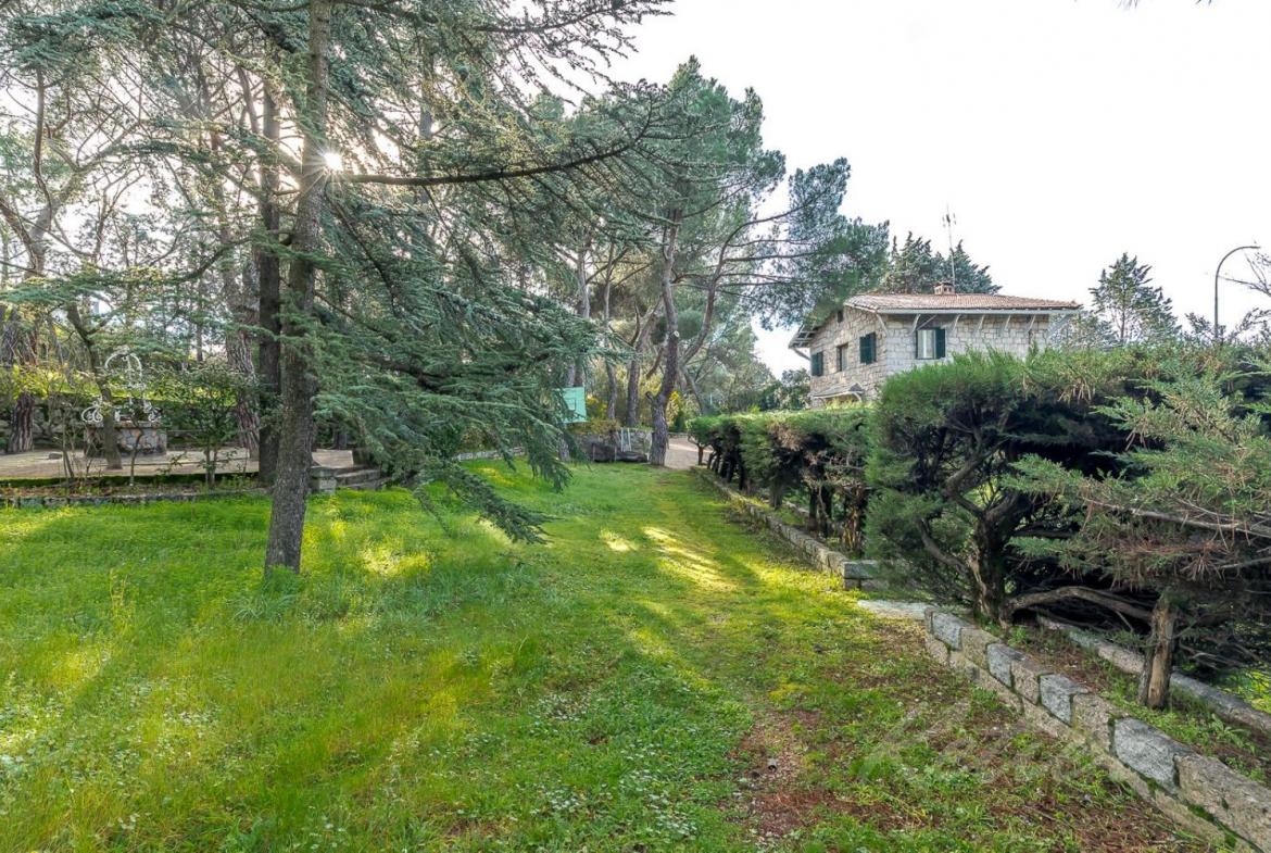 Chalet Gran Parcela Jardin