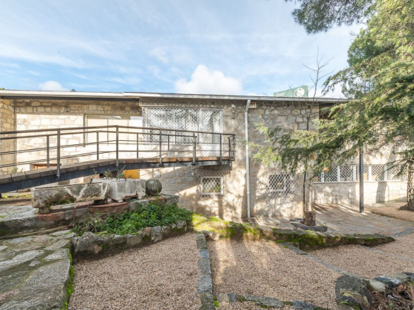 Chalet Gran Parcela Jardin