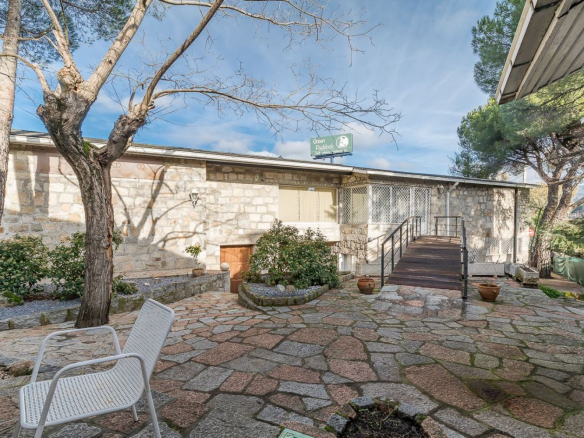 Chalet Gran Parcela Jardin