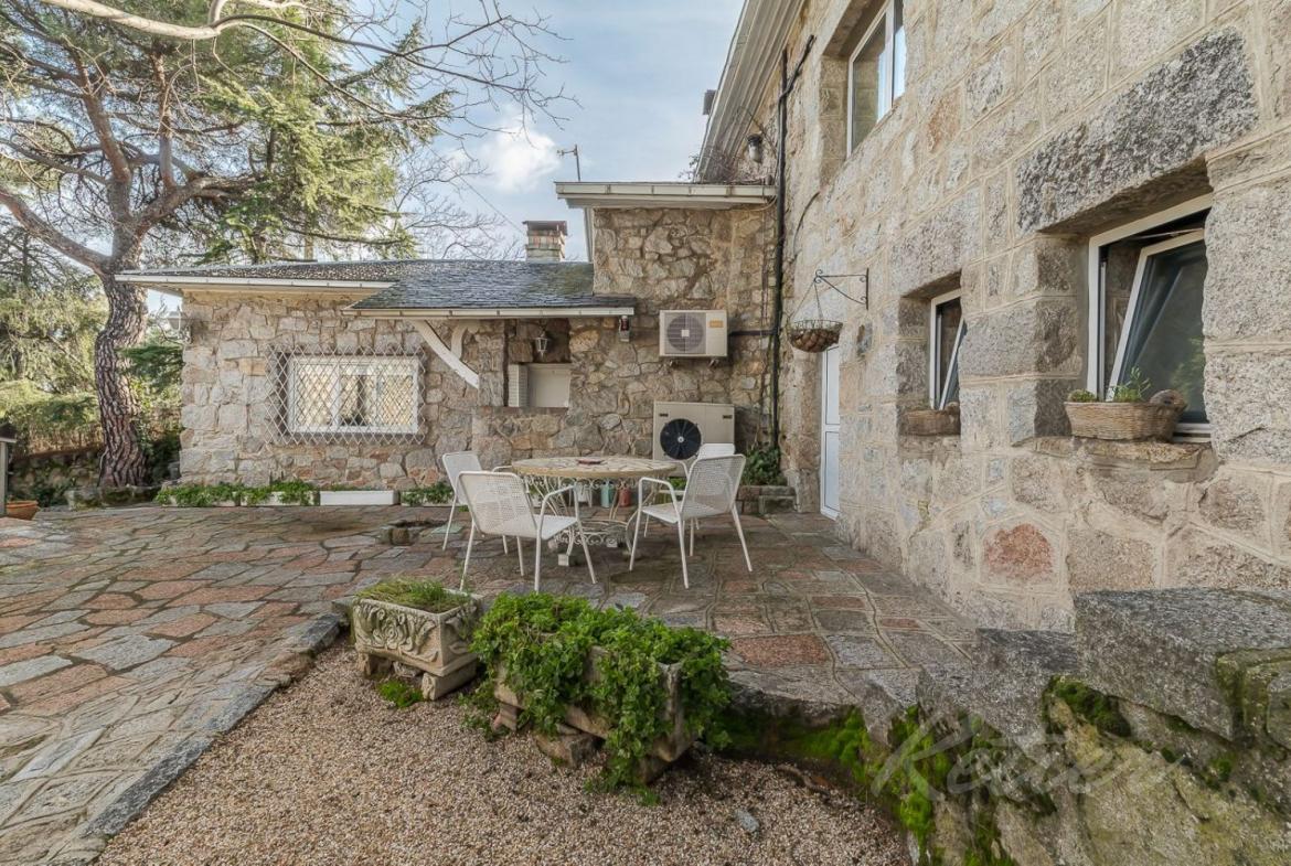 Chalet Gran Parcela Jardin