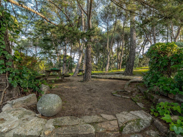 Chalet Gran Parcela Jardin