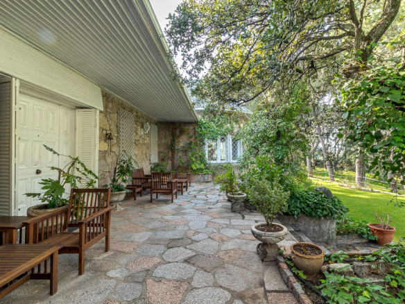 Chalet Gran Parcela Porche