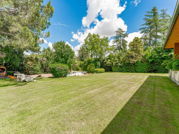 Chalet Independiente Boadilla del Monte Jardin