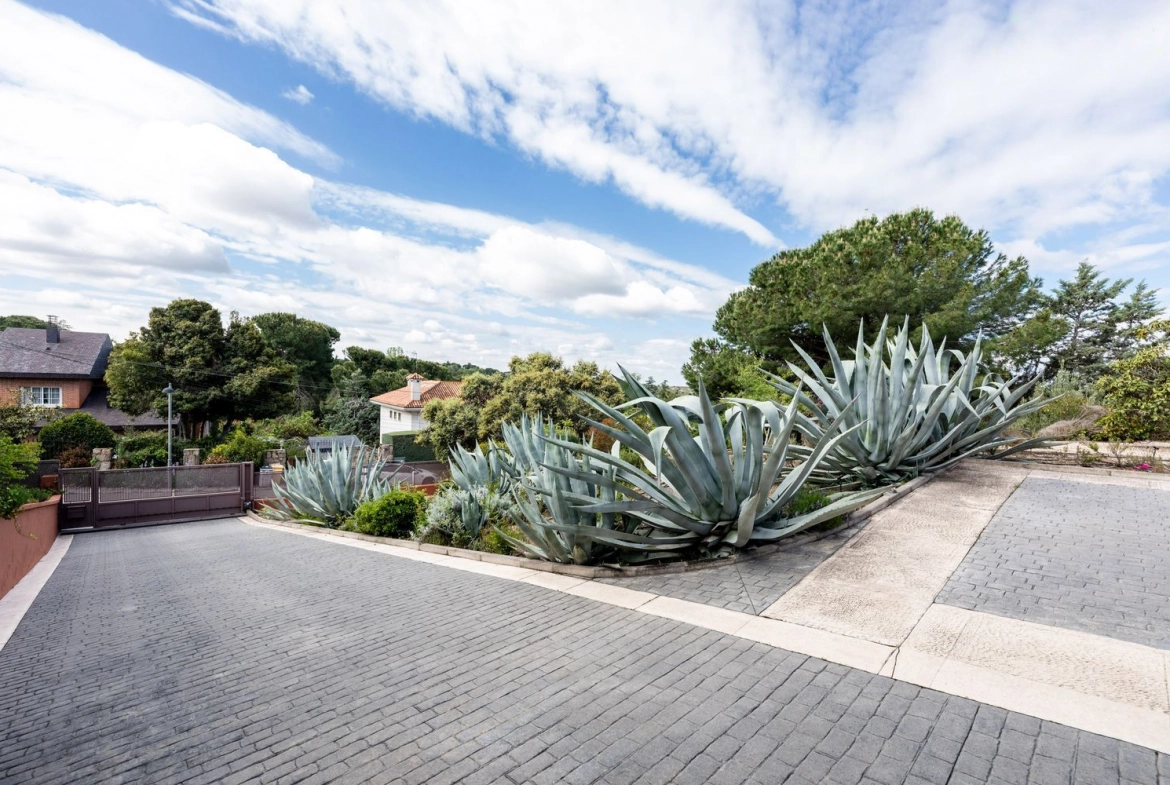 Chalet Independiente Bonanza Jardin