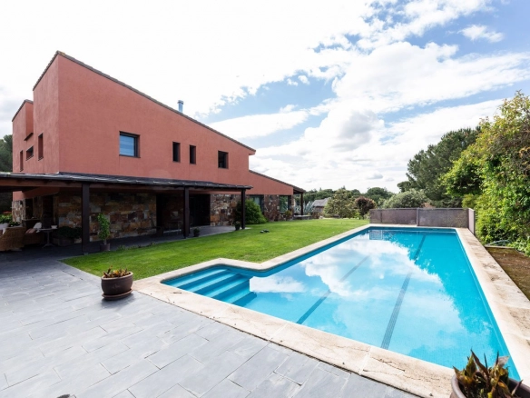 Chalet Independiente Bonanza Piscina