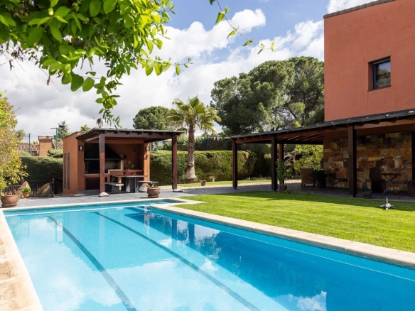 Chalet Independiente Bonanza Piscina