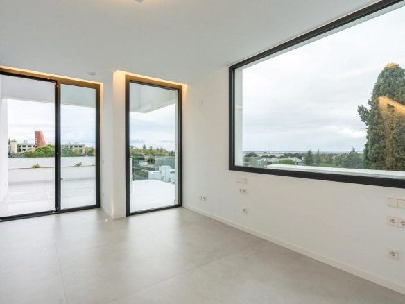 Chalet Independiente Club de Golf Las Rozas Despacho