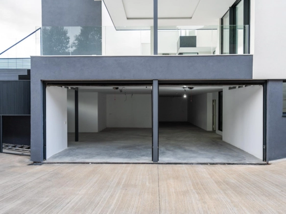 Chalet Independiente Club de Golf Las Rozas Garaje