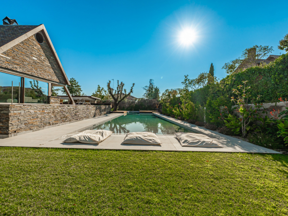 Chalet Independiente Club de Golf Las Rozas Piscina