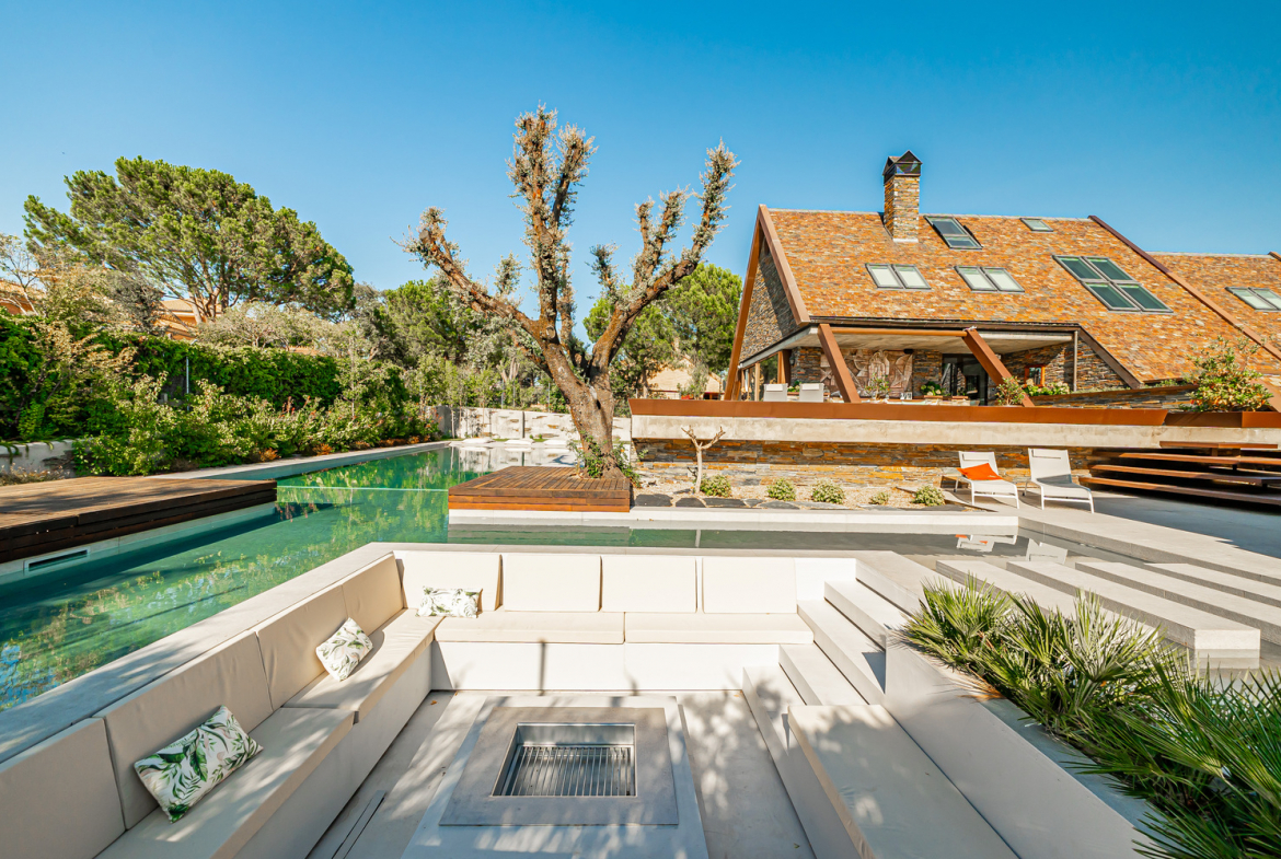 Chalet Independiente Club de Golf Las Rozas Piscina