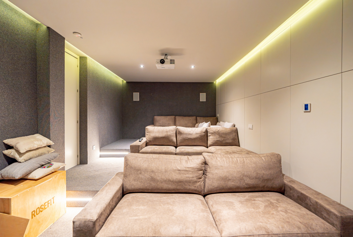 Chalet Independiente Club de Golf Las Rozas Sala Cine