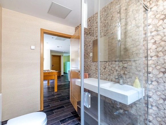 Chalet Independiente El Bosque Villaviciosa de Odon Bano