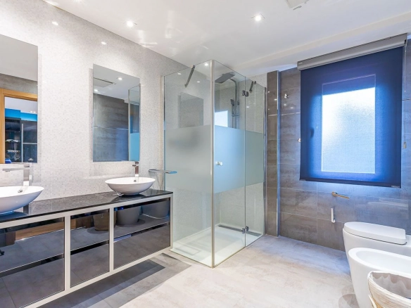 Chalet Independiente El Bosque Villaviciosa de Odon Bano