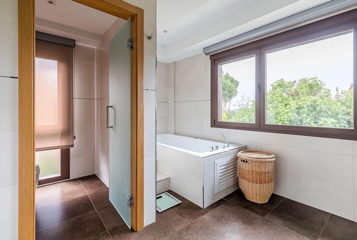 Chalet Independiente El Bosque Villaviciosa de Odon Bano