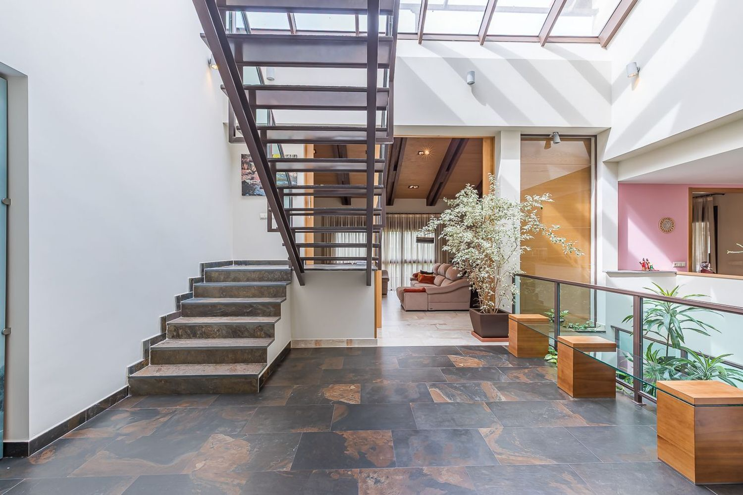 Chalet Independiente El Bosque Villaviciosa de Odon Escaleras