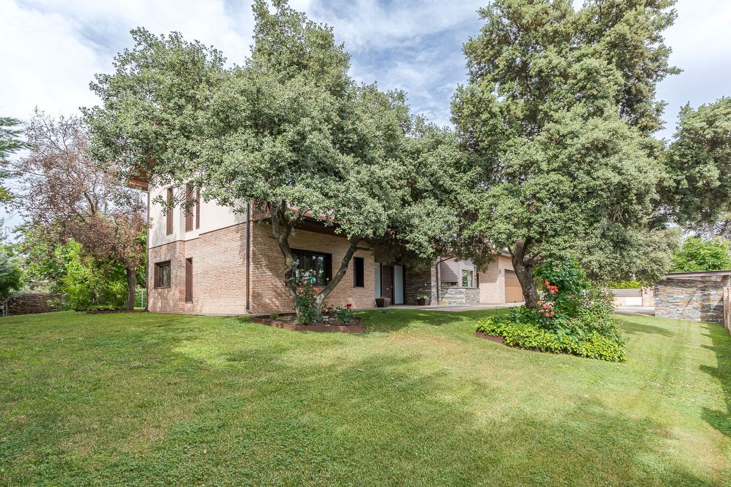 Chalet Independiente El Bosque Villaviciosa de Odon Jardin