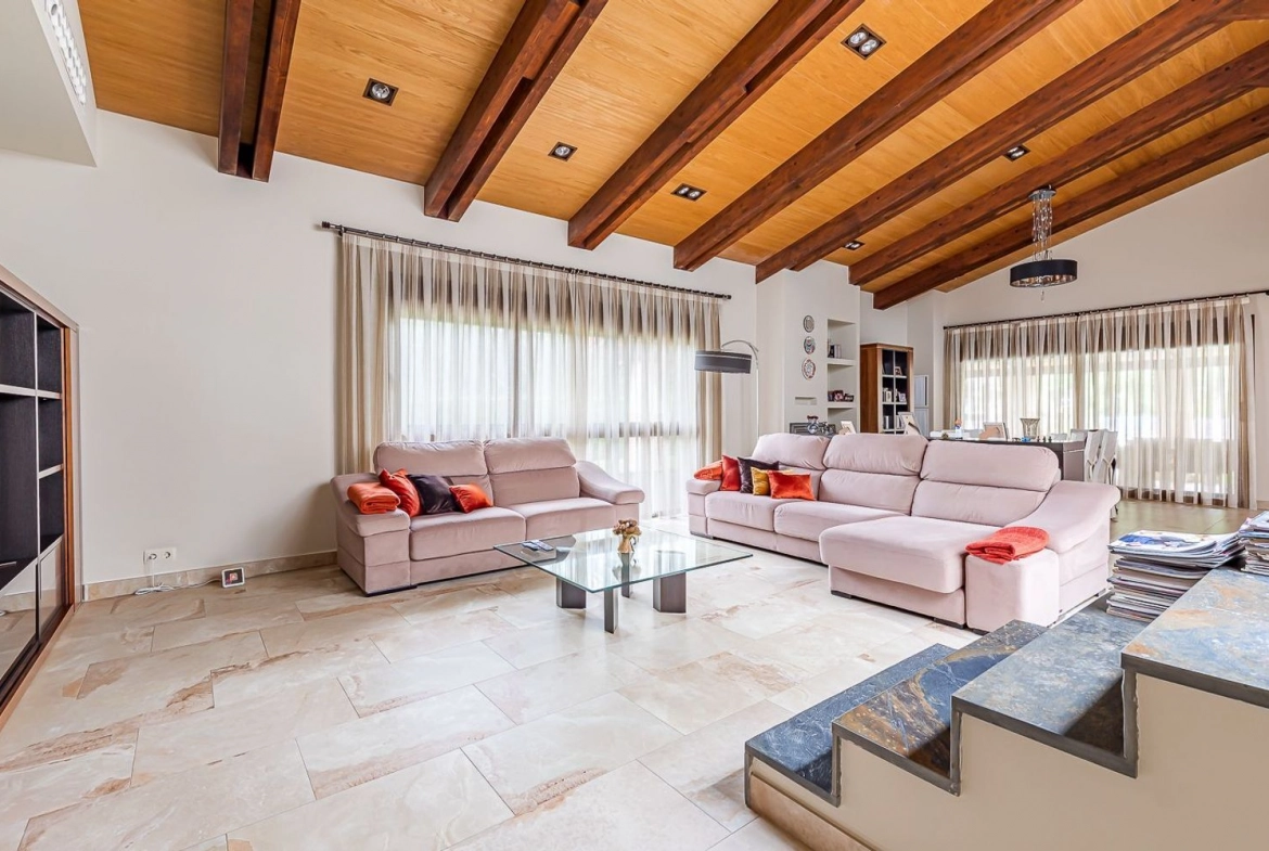 Chalet Independiente El Bosque Villaviciosa de Odon Salon