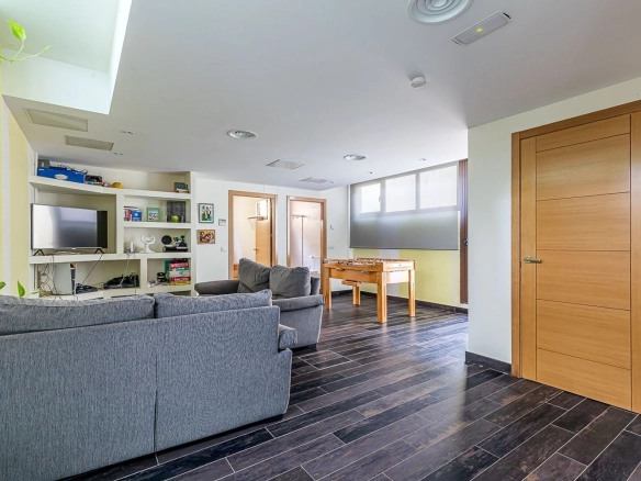 Chalet Independiente El Bosque Villaviciosa de Odon Salon