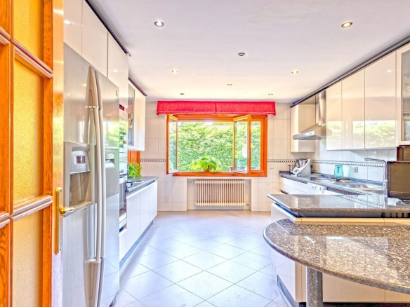 Chalet Independiente Golf Las Rozas de Madrid Cocina