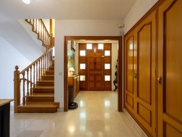 Chalet Independiente Golf Las Rozas de Madrid Entrada