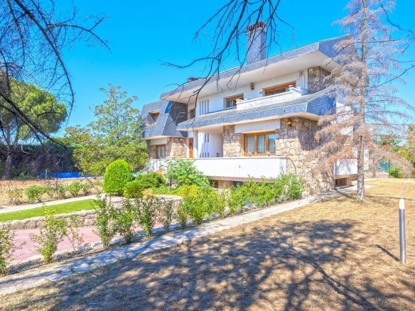 Chalet Independiente Golf Las Rozas de Madrid Jardin