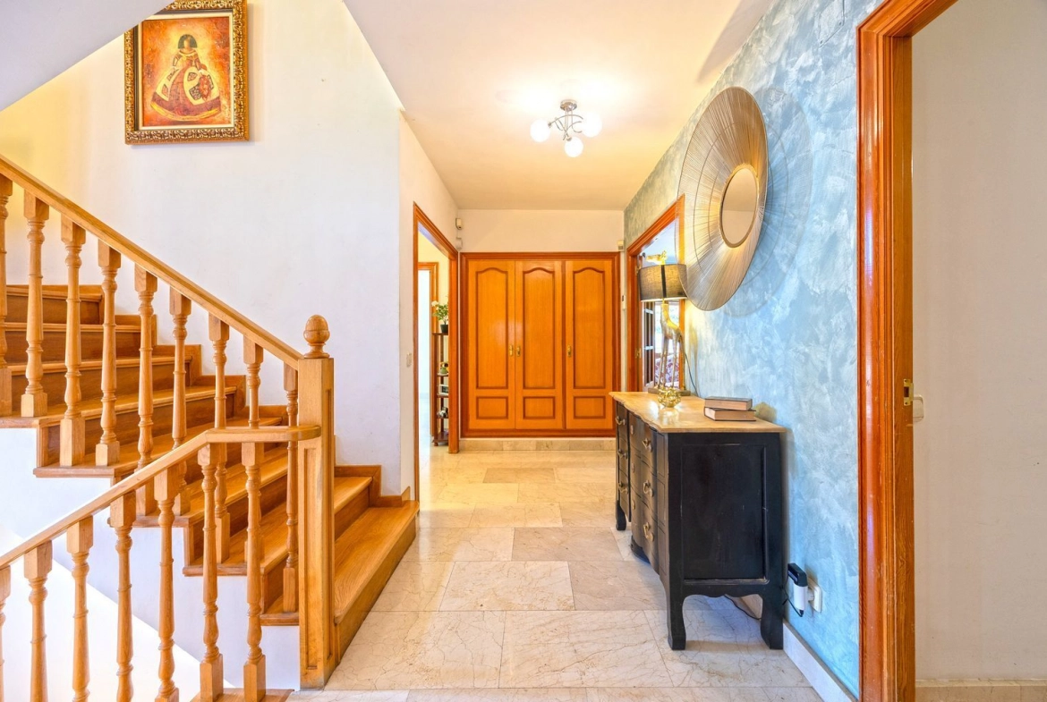 Chalet Independiente Golf Las Rozas de Madrid Pasillo