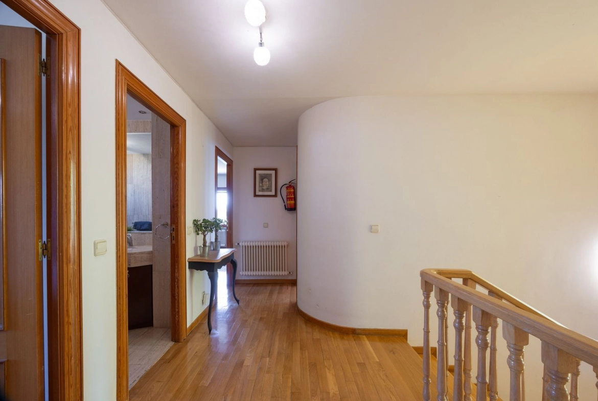 Chalet Independiente Golf Las Rozas de Madrid Pasillo Distribuidor