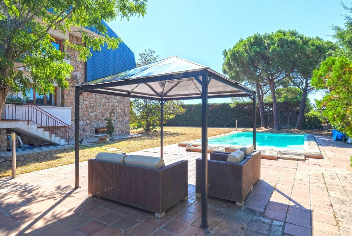 Chalet Independiente Golf Las Rozas de Madrid Piscina