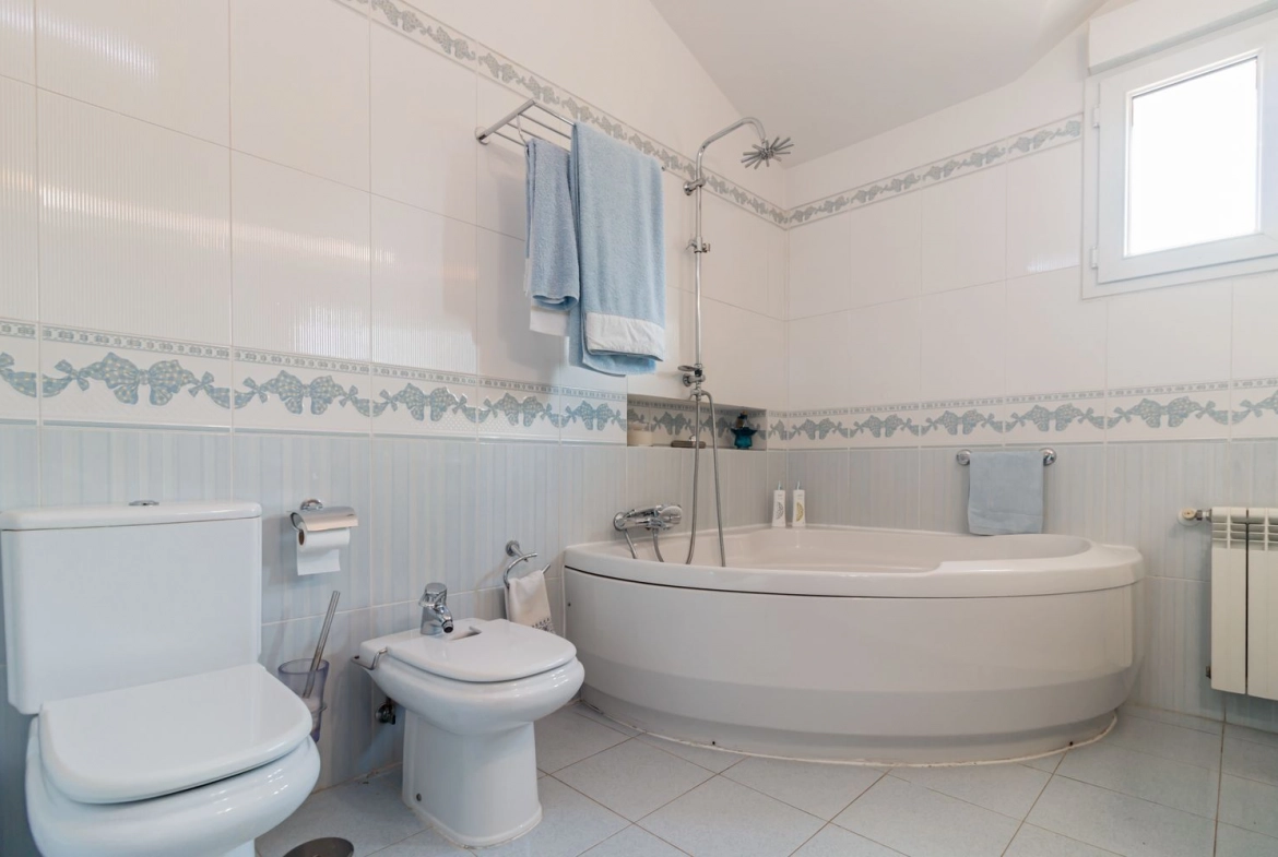 Chalet Independiente Las Rozas de Madrid Bano