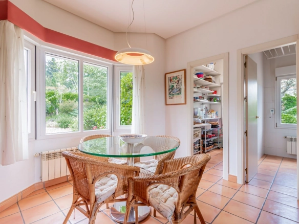 Chalet Independiente Las Rozas de Madrid Comedor