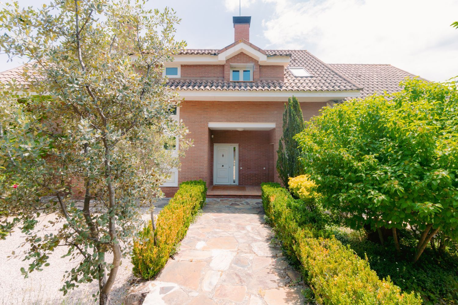 Chalet Independiente Las Rozas de Madrid Entrada