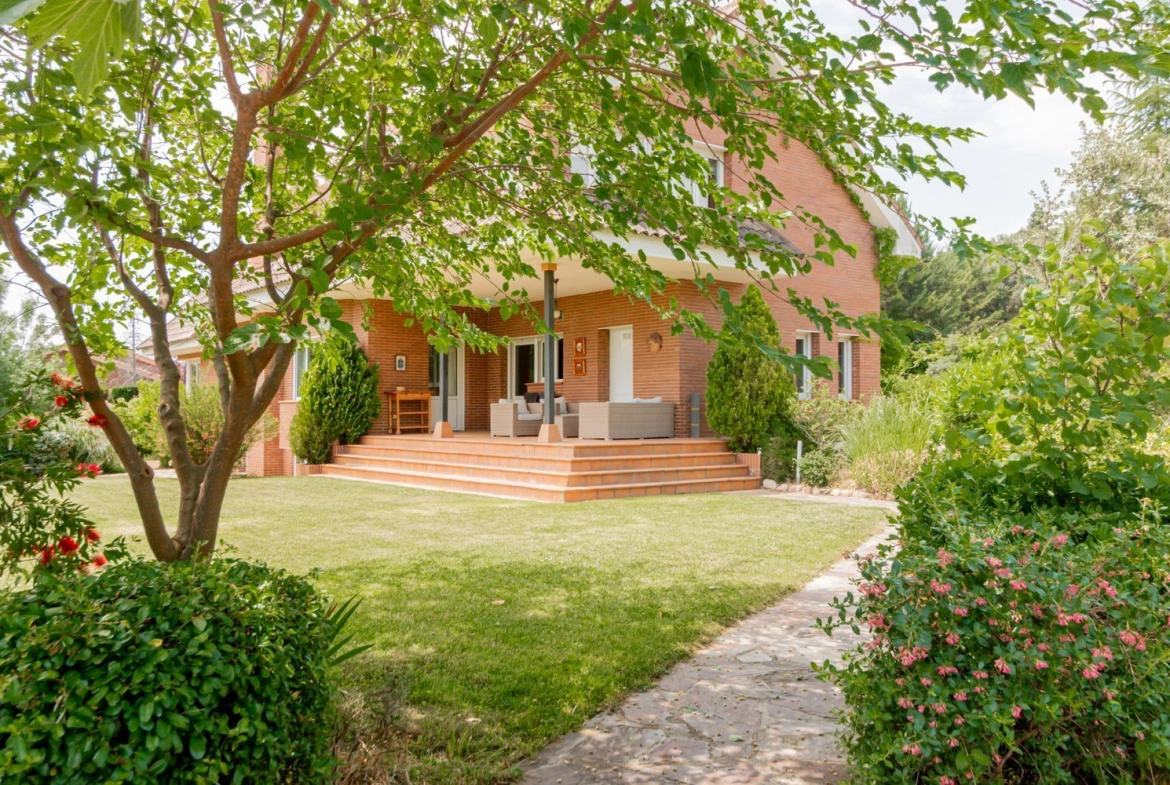Chalet Independiente Las Rozas de Madrid Jardin