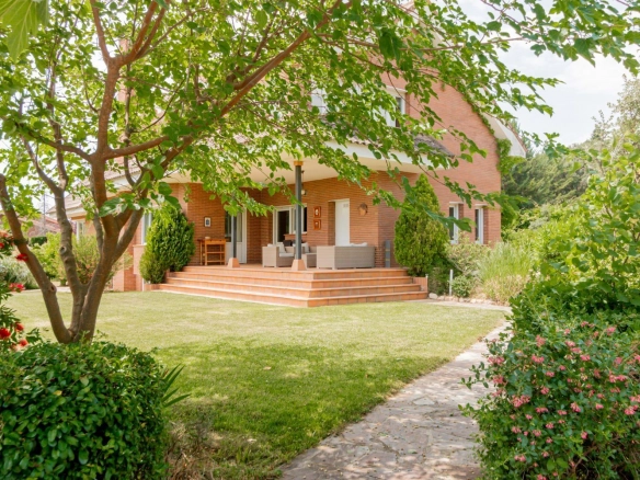 Chalet Independiente Las Rozas de Madrid Jardin